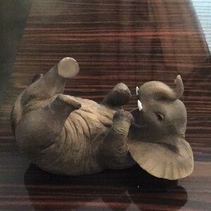 Elephant wine bottle holder